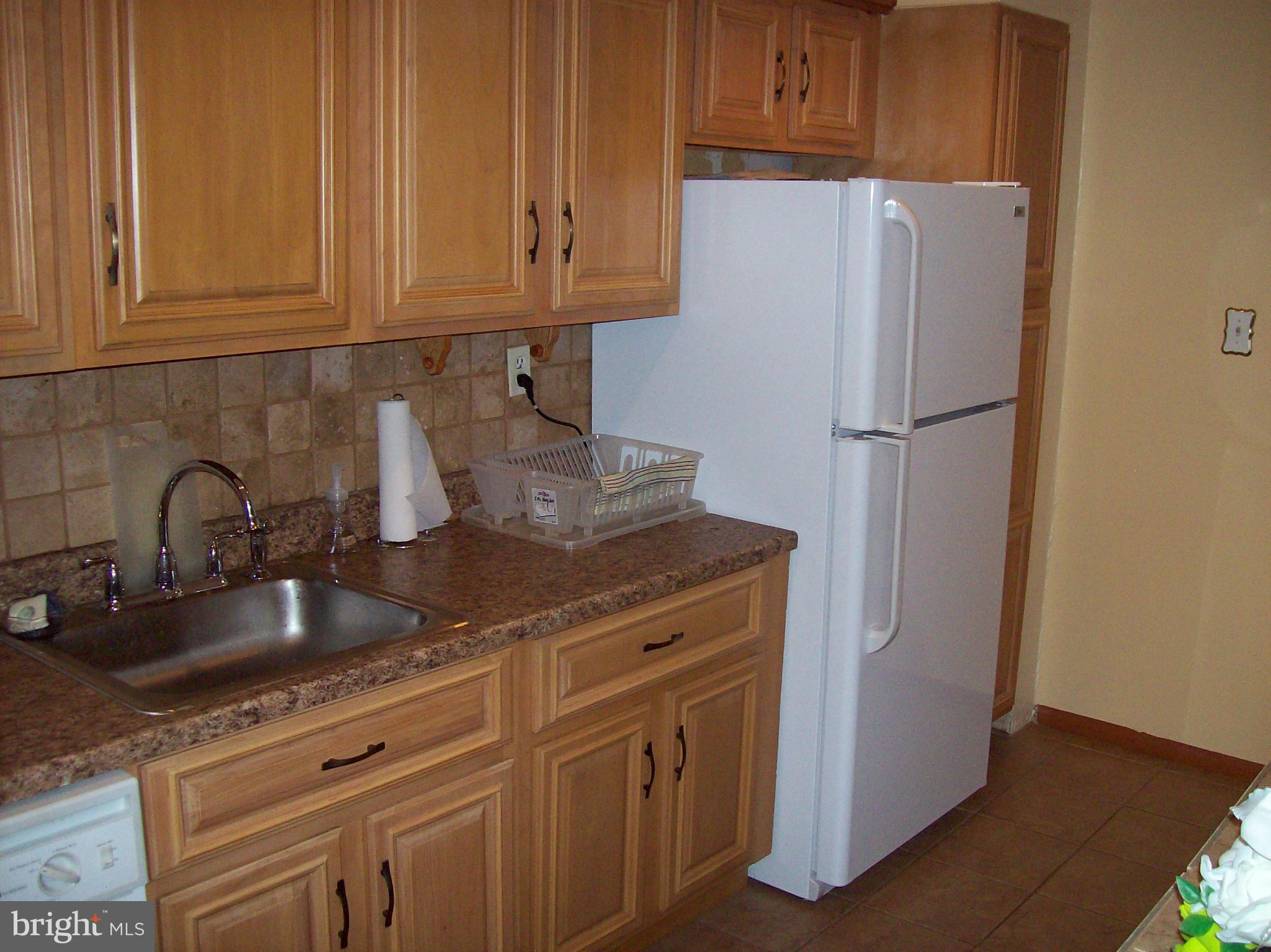 3664 Hilmar Road Baltimore, MD 21244 - Photo 6 of 19 Nice Marble Floors