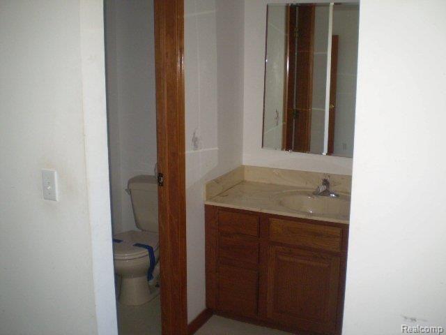 5238 Baldwin Road Oxford, MI 48371 - Photo 6 of 10 Baldwin Bath.jpg