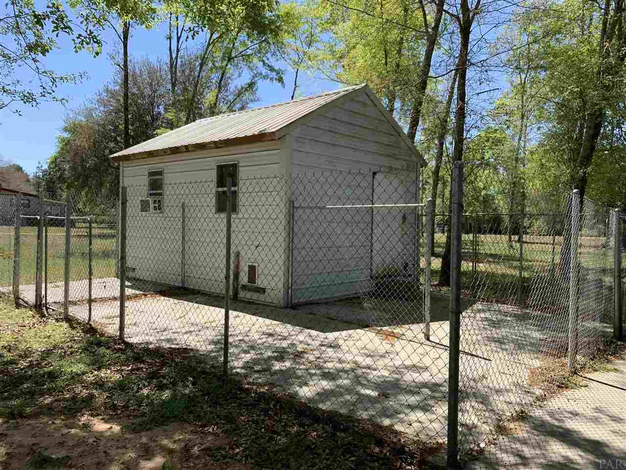 9182 Pleasant Home Road Holt, FL 32564 - Photo 19 of 20 Gallery Image 19