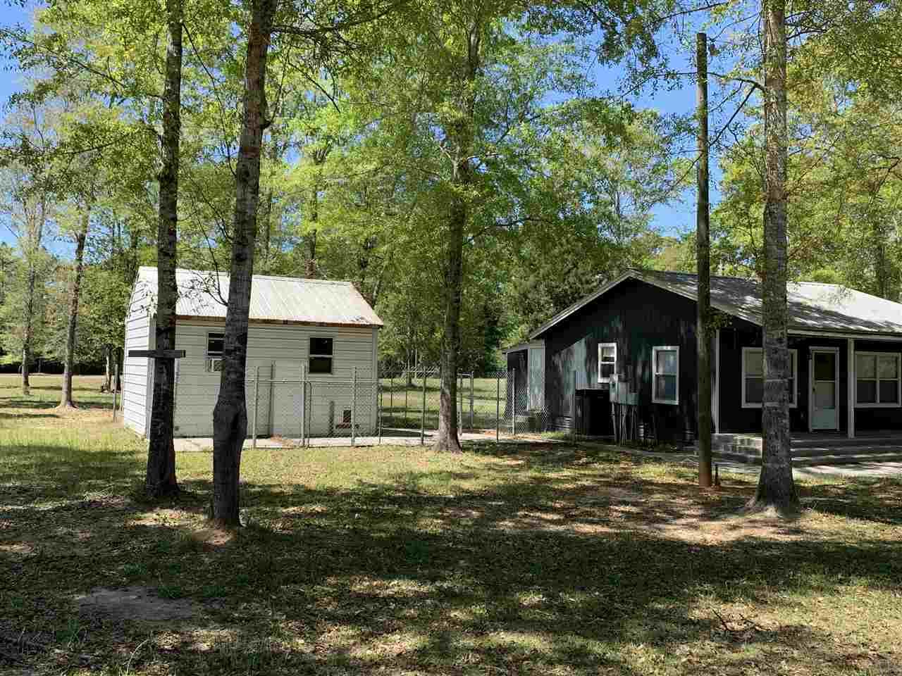 9182 Pleasant Home Road Holt, FL 32564 - Photo 4 of 20 Gallery Image 4