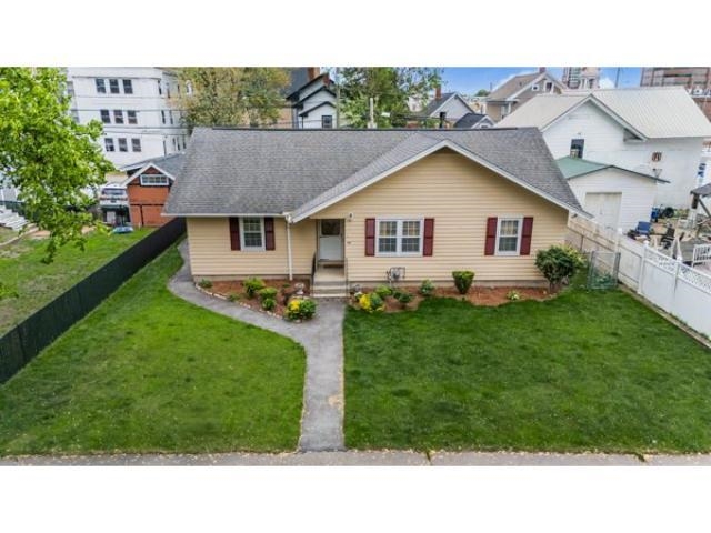 99 Myrtle Street Manchester, NH 03104 - Photo 4 of 43