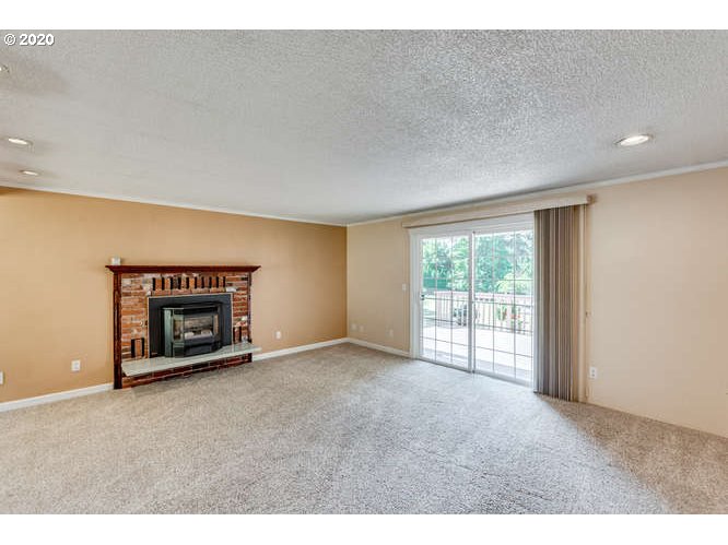 16983 Southeast Royer Road Damascus, OR 97089 - Photo 10 of 25
