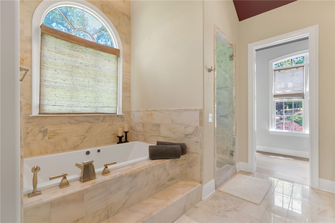 206 Jocassee Point Road Salem, SC 29676 - Photo 16 of 49