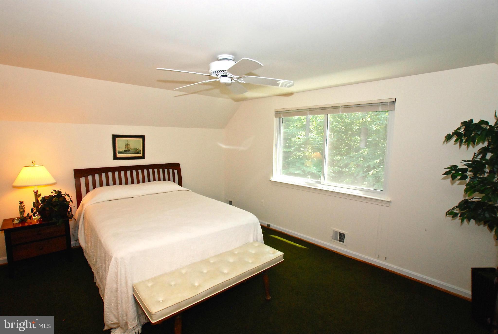6107 Lorcom Court Springfield, VA 22152 - Photo 5 of 5 Bedroom