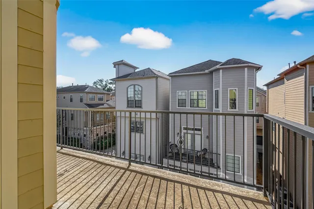 $3,500 | 2063 West 14th 1/2 Street, Houston, TX 77008