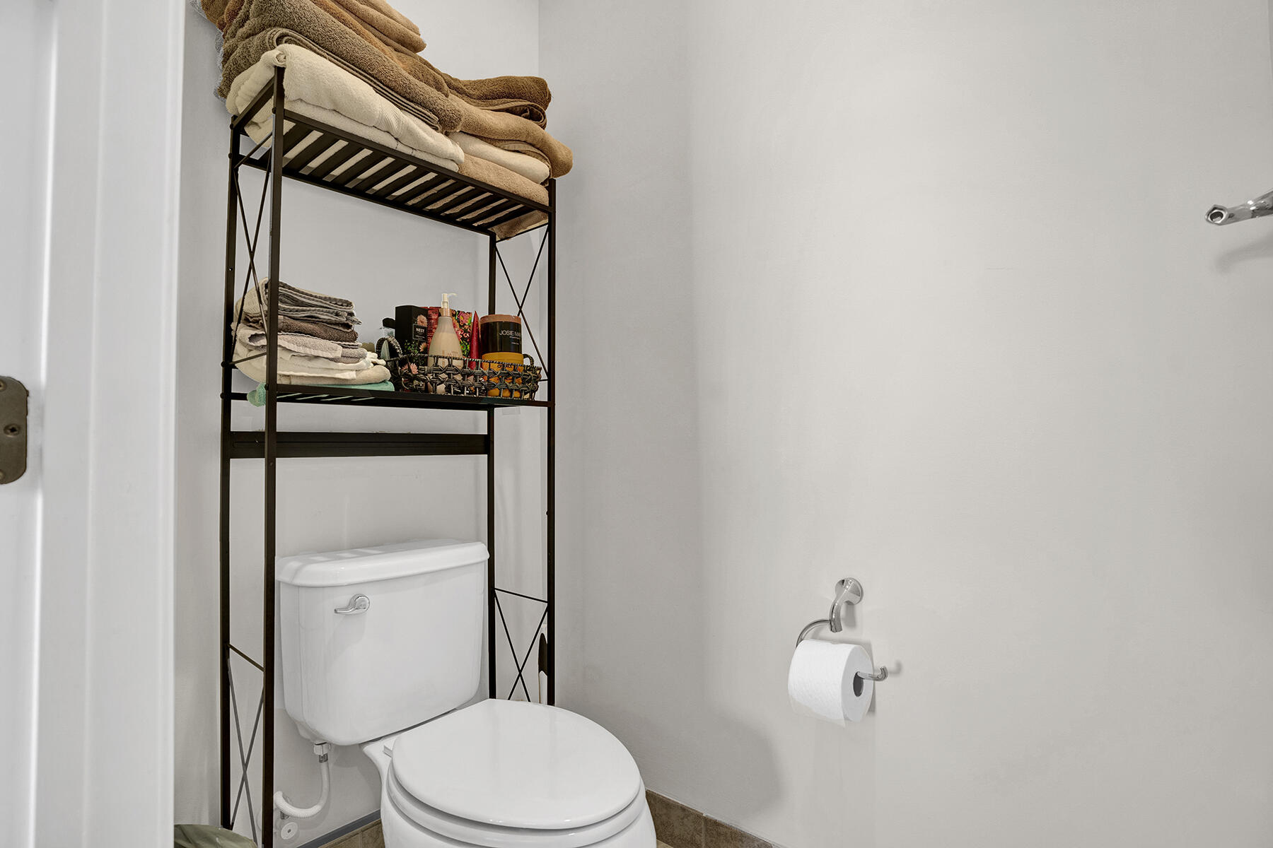 100 Northwest 69th Circle, Unit 22 Boca Raton, FL 33487 - Photo 11 of 29 Master Bathroom