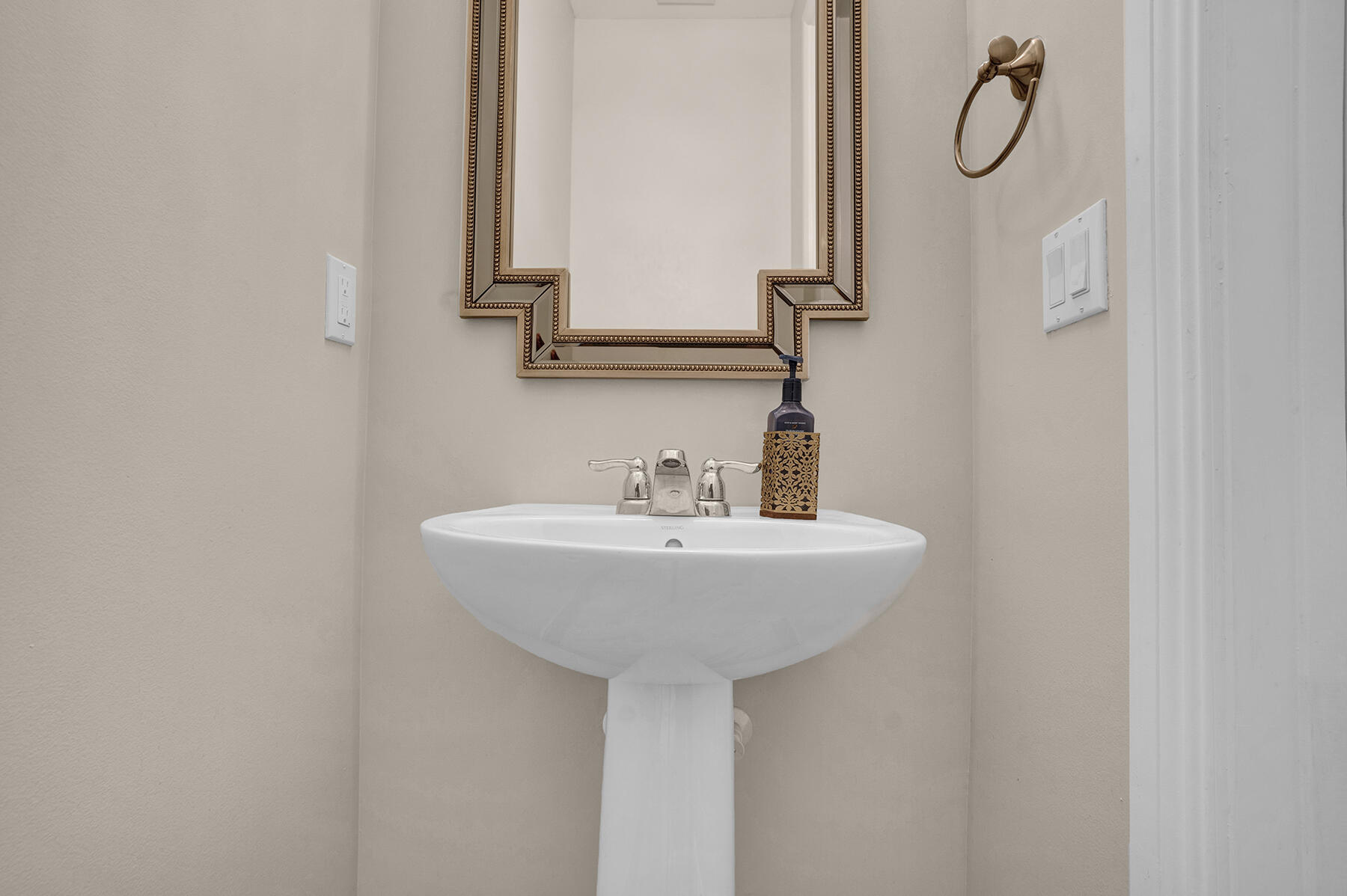 100 Northwest 69th Circle, Unit 22 Boca Raton, FL 33487 - Photo 17 of 29 Half Bath