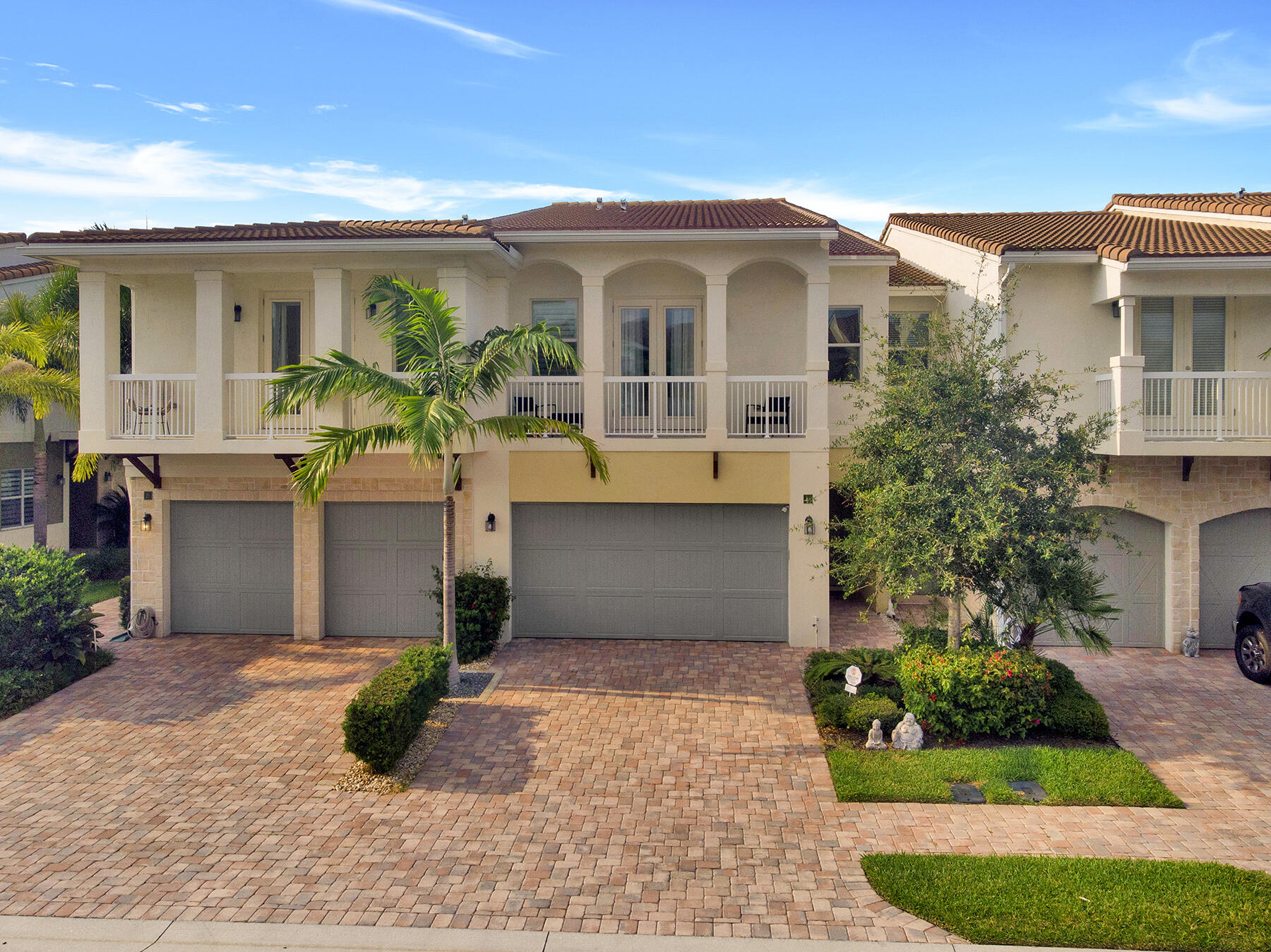 100 Northwest 69th Circle, Unit 22 Boca Raton, FL 33487 - Photo 2 of 29 Front view