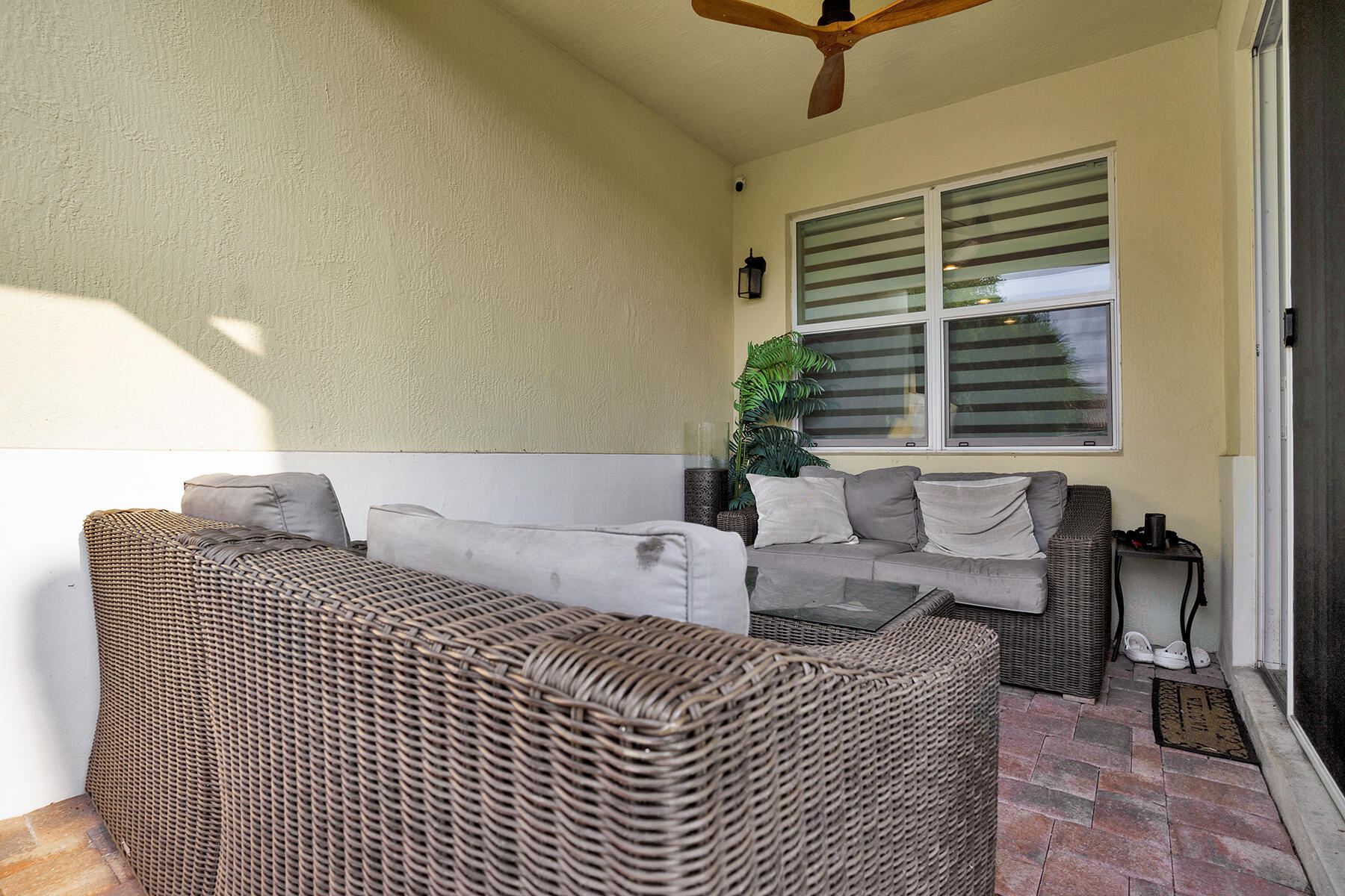 100 Northwest 69th Circle, Unit 22 Boca Raton, FL 33487 - Photo 25 of 29 Covered Patio