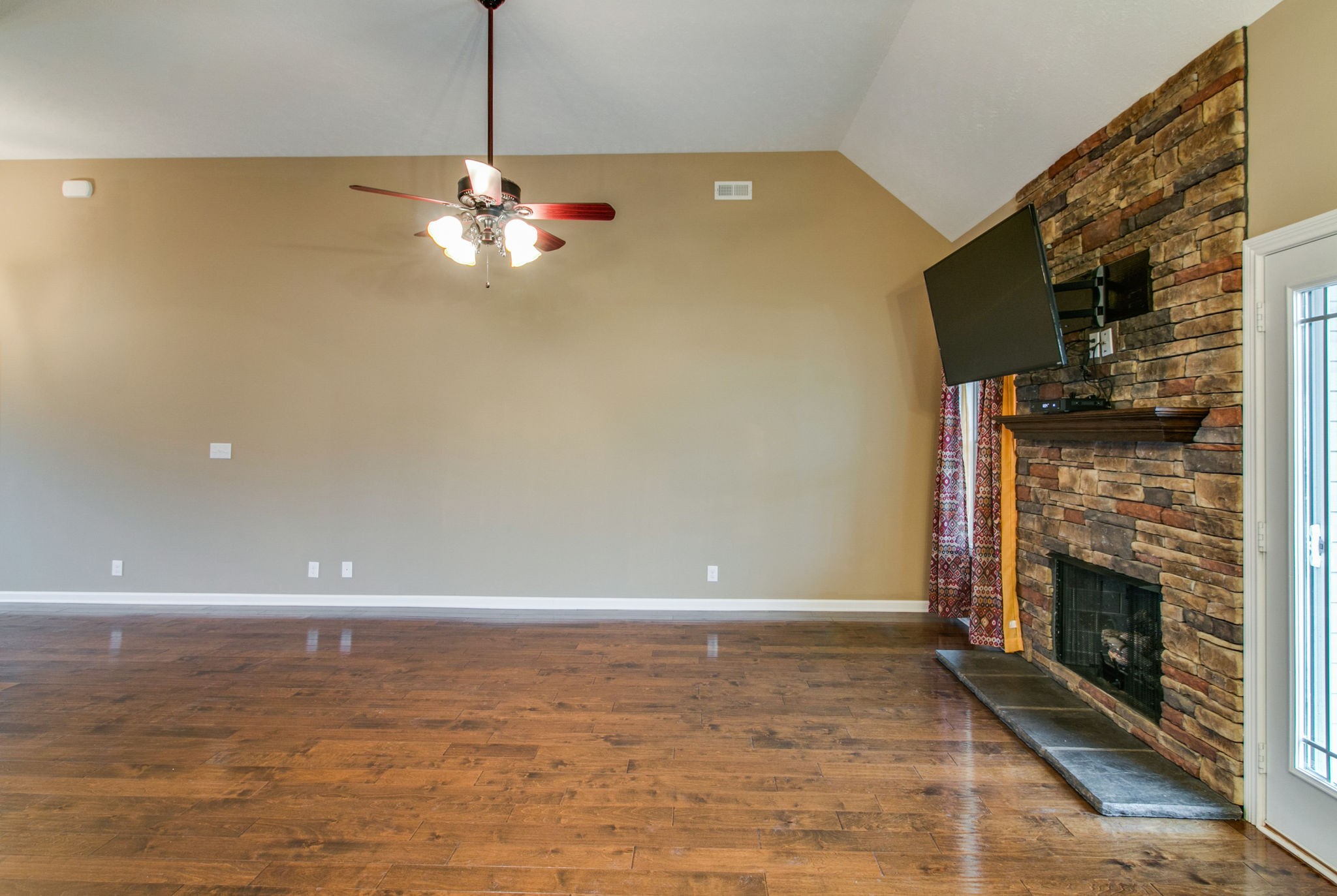 1513 Chapel Ridge Road Clarksville, TN 37040 - Photo 11 of 40 Gallery Image 11