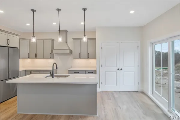 $430,900 | 1963 North Ridge Drive, Central Square, NY 13036