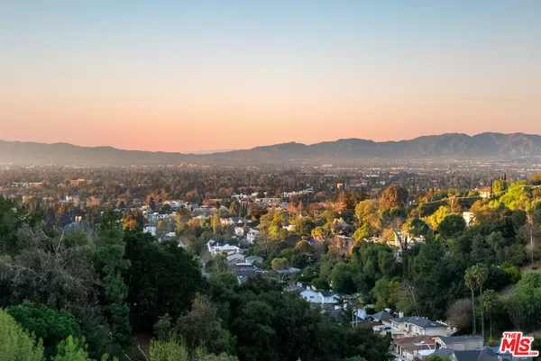 $2,350,000 | 3670 Avenida Del Sol, Studio City, CA 91604