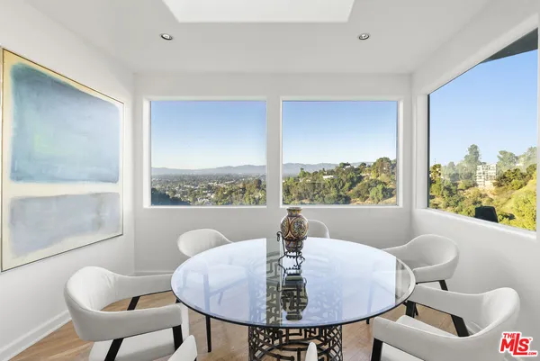 $2,350,000 | 3670 Avenida Del Sol, Studio City, CA 91604