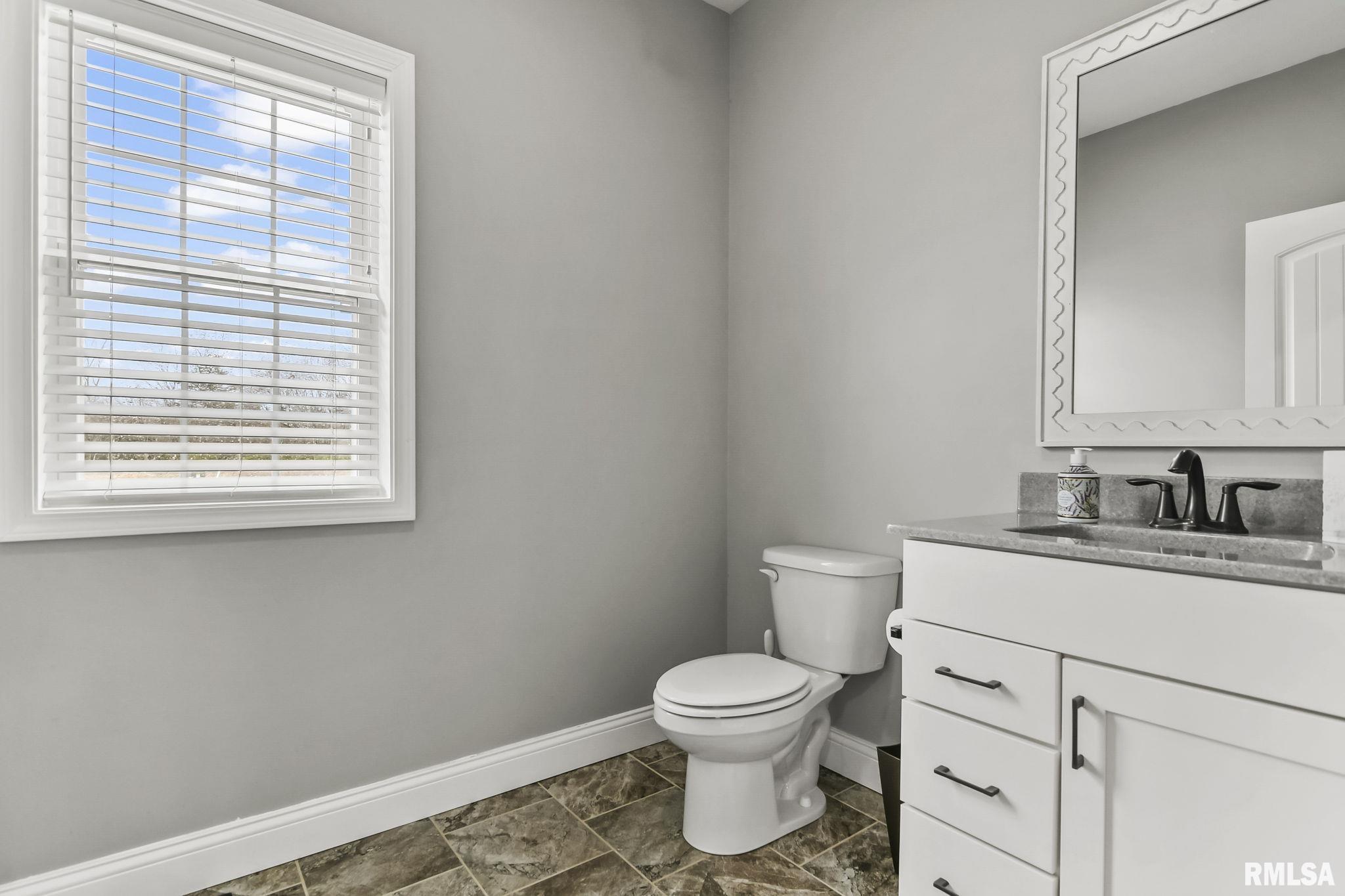 1900 Bent Creek Road Springfield, IL 62711 - Photo 30 of 42