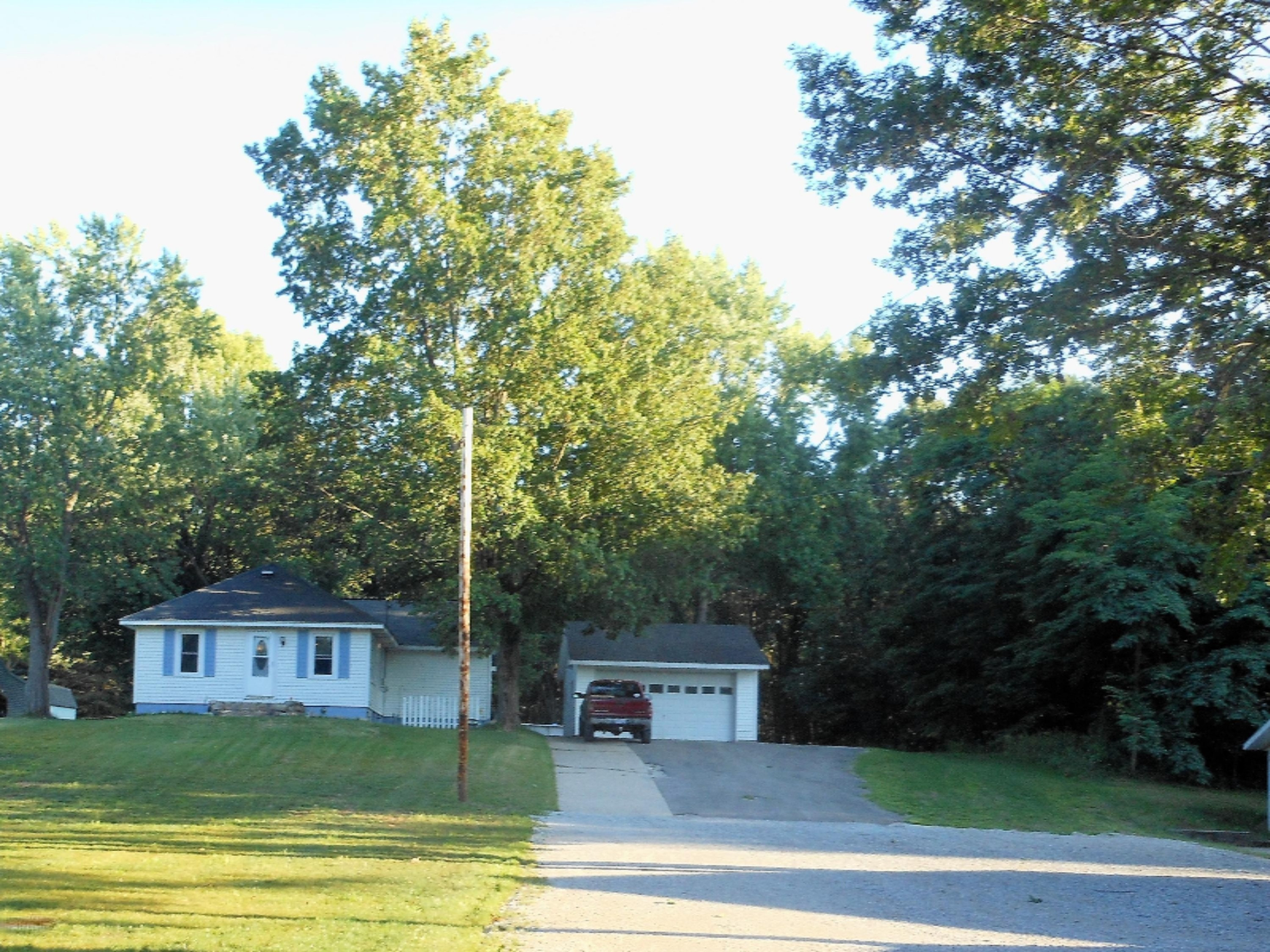 2607 White Road Muskegon, MI 49444 - Photo 1 of 23 2010-12-31 23.00.00-669