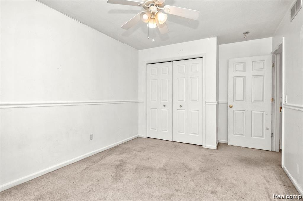 26363 Sibley Road Romulus, MI 48174 - Photo 23 of 37