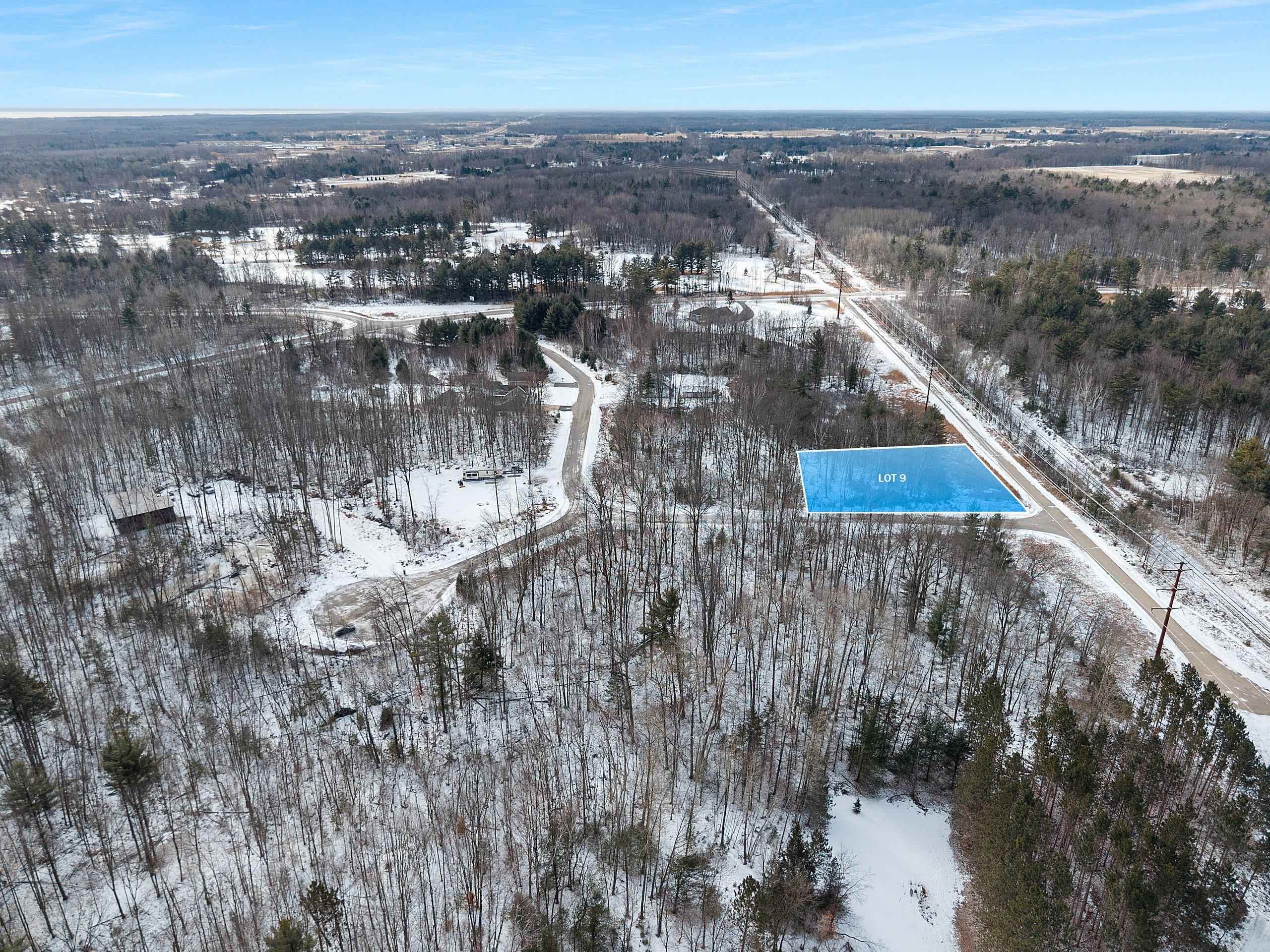 Alpha Lane, Unit 9 Abrams, WI 54101 - Photo 6 of 7