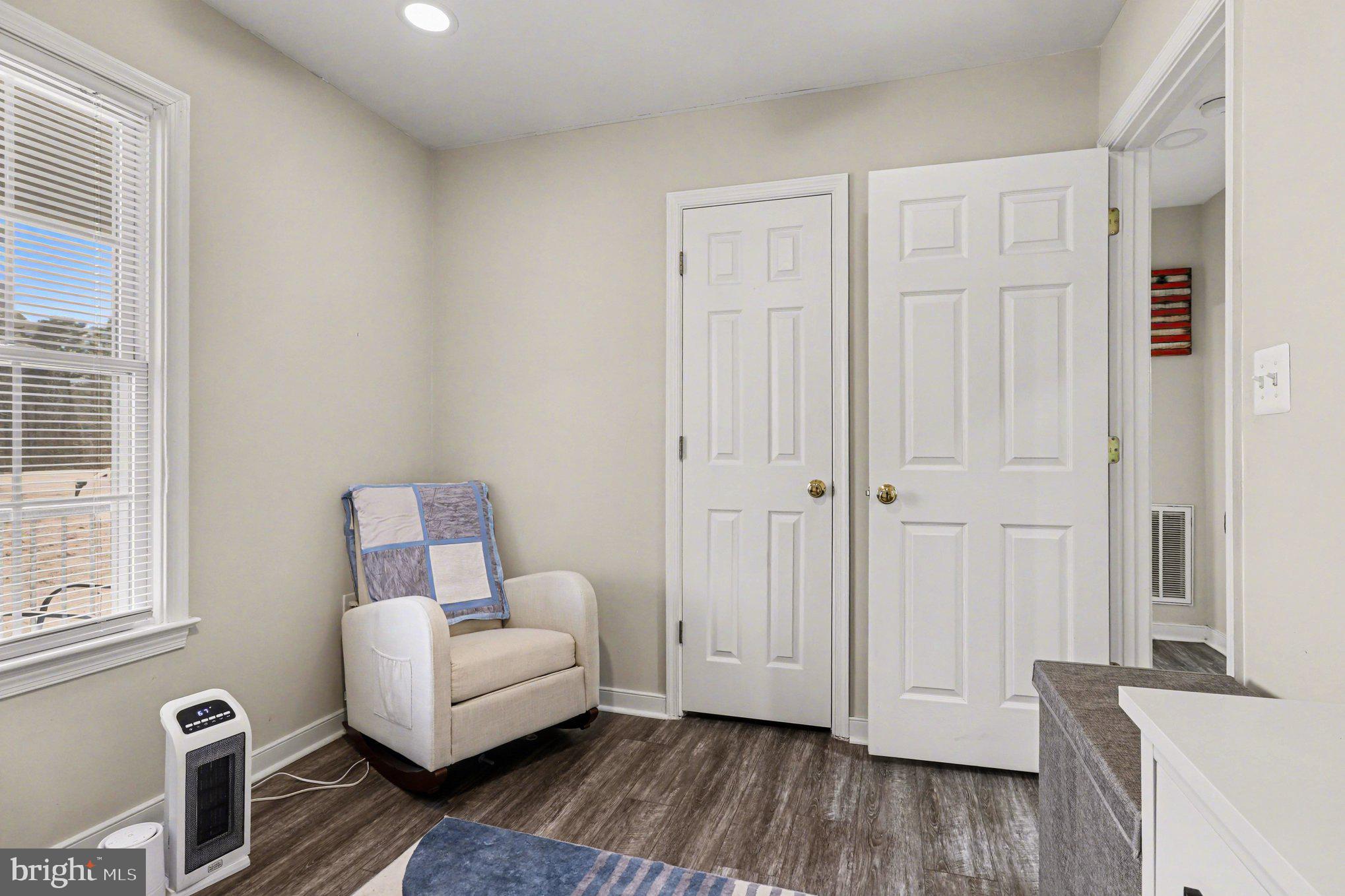 2225 Partlow Road Beaverdam, VA 23015 - Photo 21 of 27 a living room with furniture and wooden floor