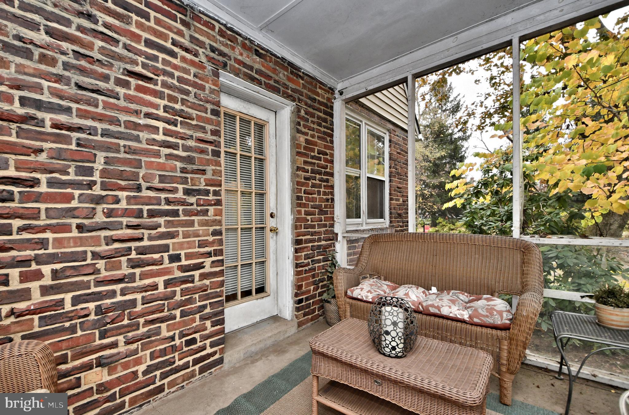 980 Byberry Road Huntingdon Valley, PA 19006 - Photo 15 of 32 Screened-in Porch