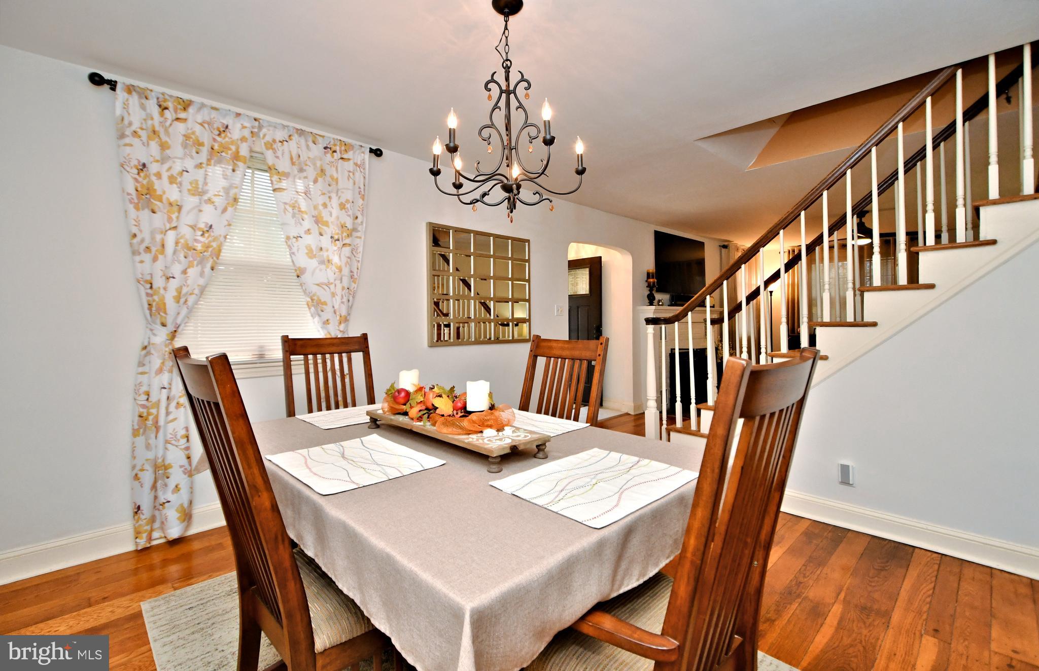 980 Byberry Road Huntingdon Valley, PA 19006 - Photo 7 of 32 Dining Room