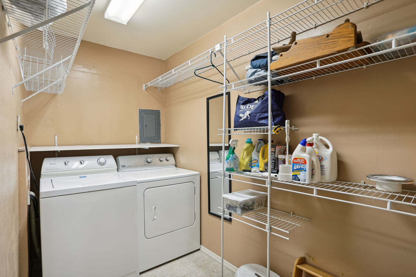 1706 Parkside Terrace Champaign, IL 61821 - Photo 18 of 25 Gallery Image 18