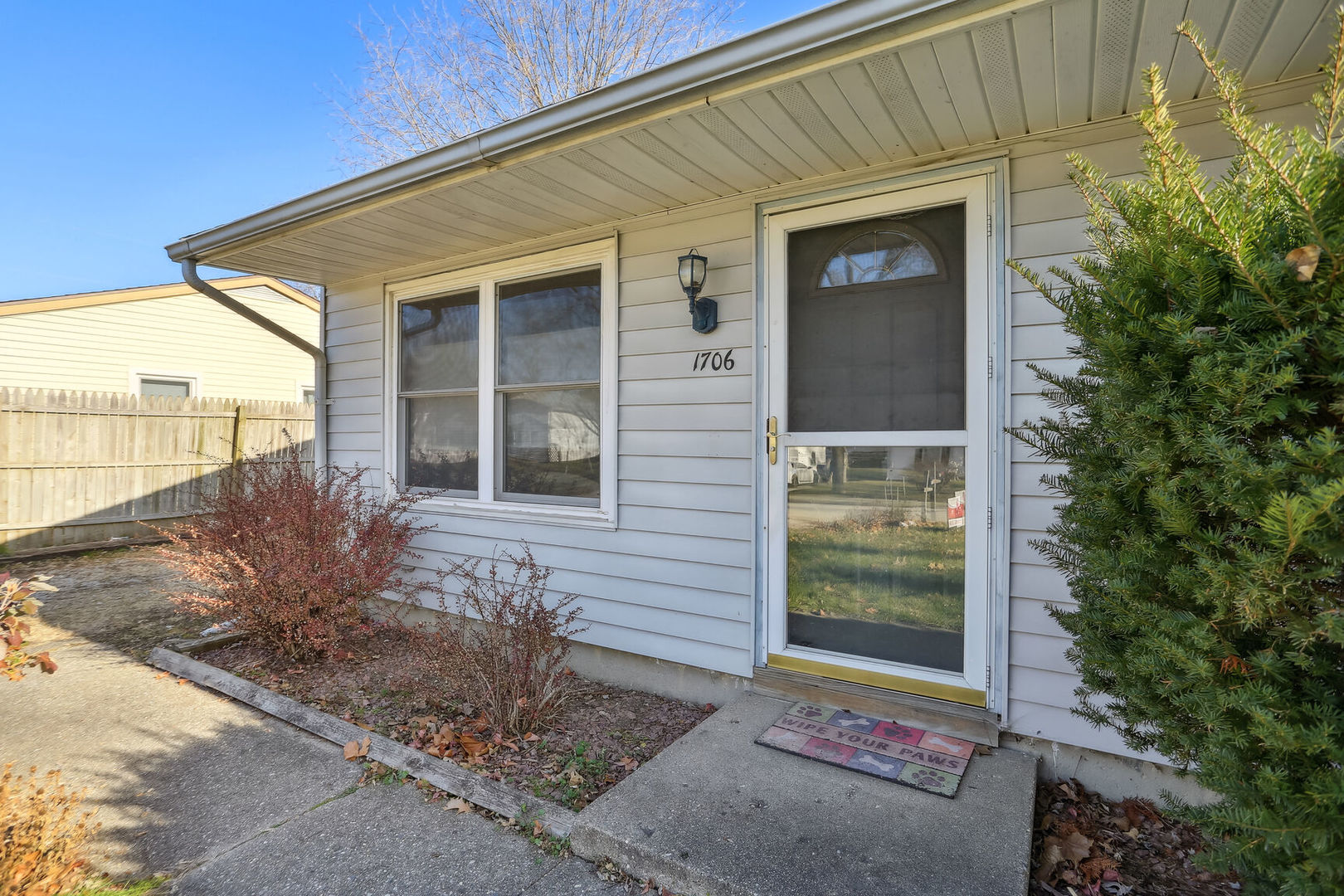 1706 Parkside Terrace Champaign, IL 61821 - Photo 5 of 25 Gallery Image 5