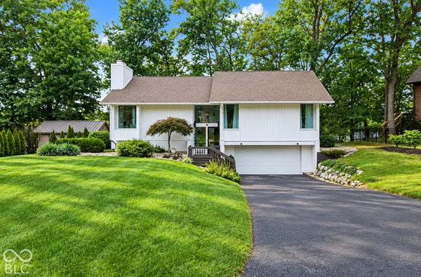 $879,900 | 236 Coventry Way, Noblesville, IN 46062