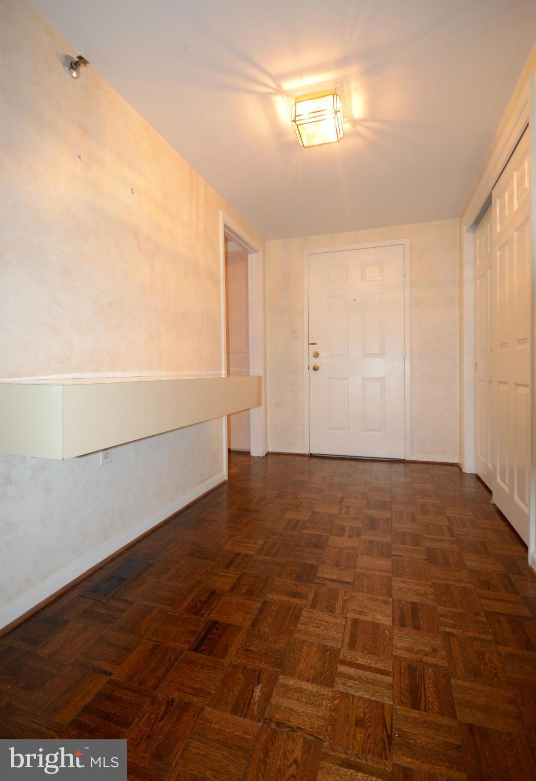 2331 Old Court Road, Unit 307 Baltimore, MD 21208 - Photo 2 of 21 Foyer