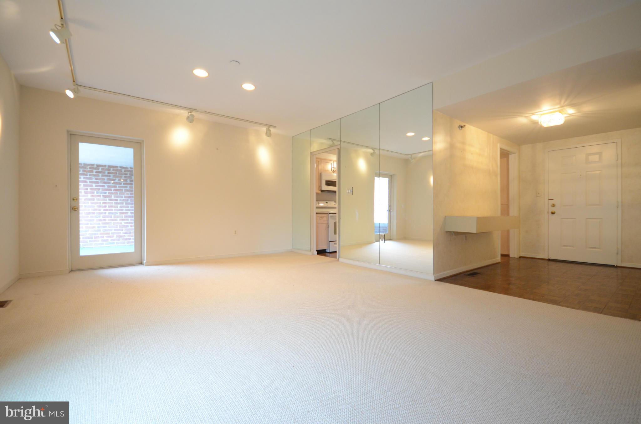 2331 Old Court Road, Unit 307 Baltimore, MD 21208 - Photo 5 of 21 Dining Room