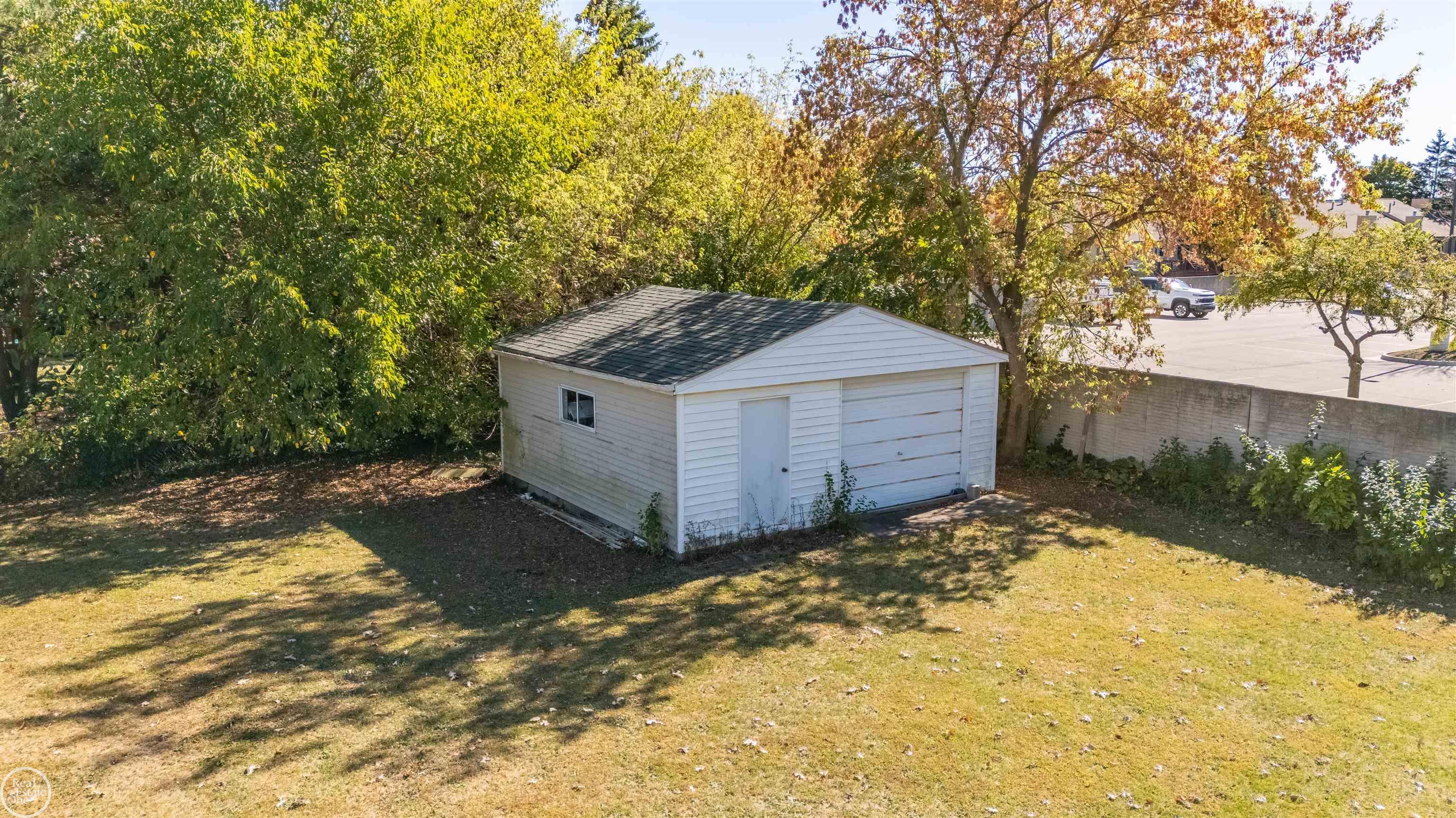 41466 Dequindre Road Sterling Heights, MI 48314 - Photo 36 of 51