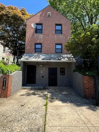 $785,000 | 4118 Hill Avenue | Wakefield
