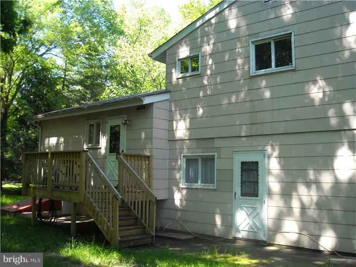 248 North Post Road Princeton Junction, NJ 08550 - Photo 4 of 11 Exterior Back