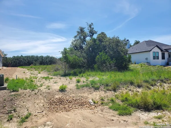 $105,000 | 108 Jesse Stiff, Blanco, TX 78606