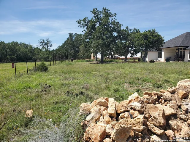 $105,000 | 108 Jesse Stiff, Blanco, TX 78606