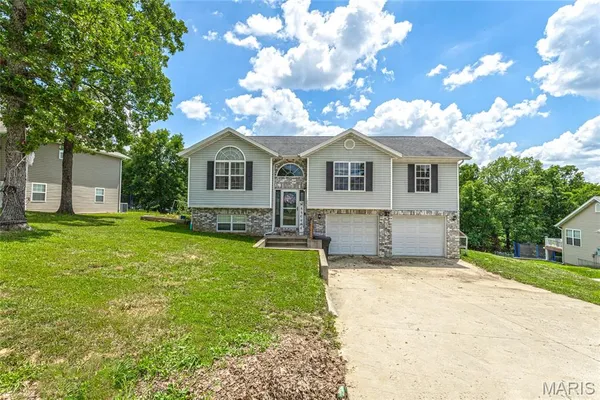 $269,900 | 18652 Lynn Lane, Waynesville, MO 65583
