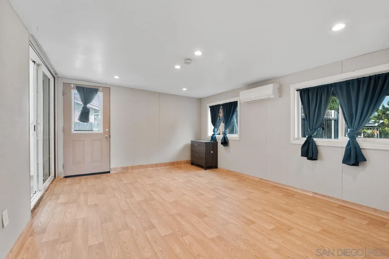 8632 Atlas View Drive Santee, CA 92071 - Photo 10 of 25