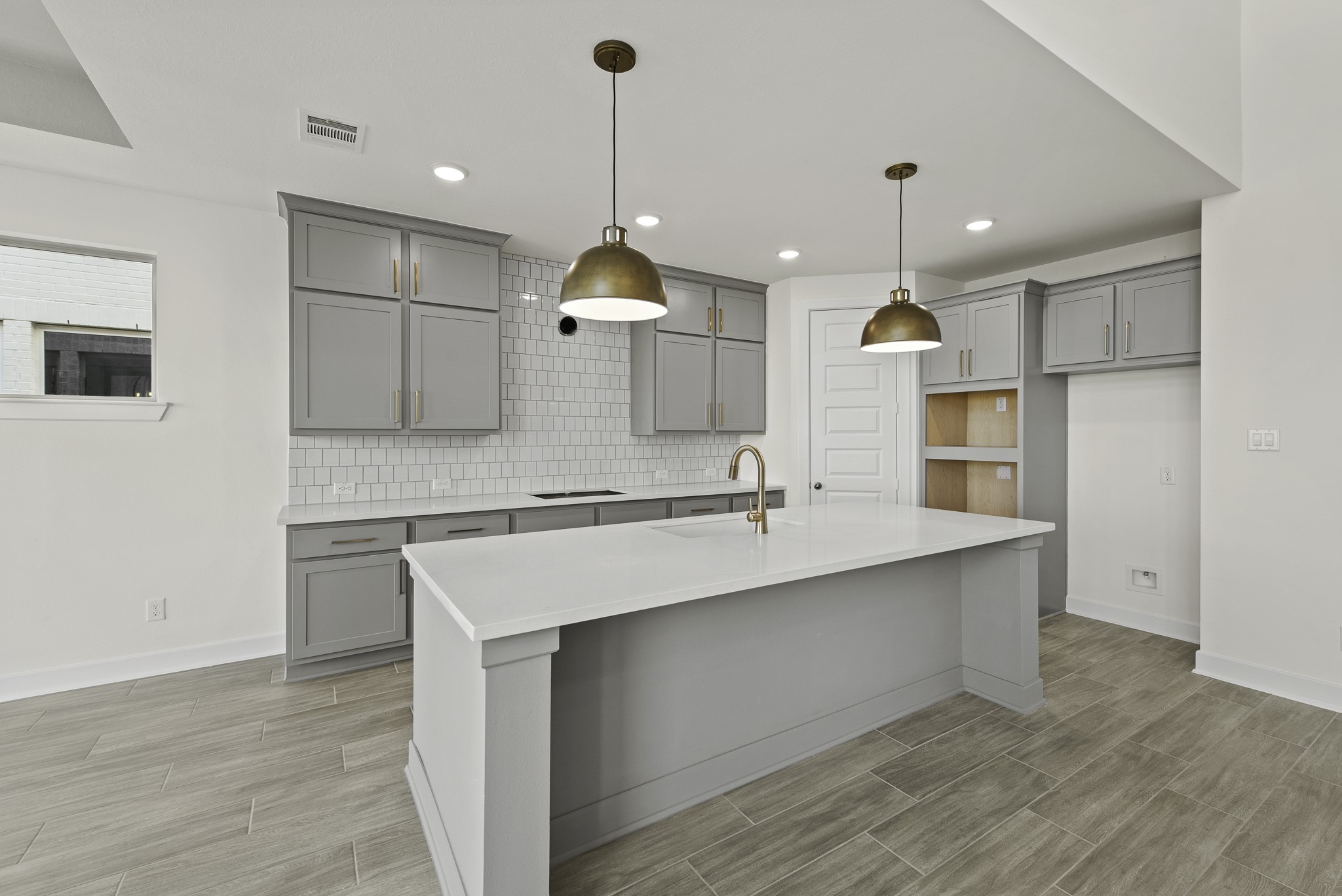 5122 McKinney Rdg Trail Rosenberg, TX 77471 - Photo 5 of 22 Representative image. Features, specifications, selections and colors may vary.