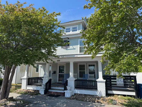 $995,000 | 608 Arendell Street, Morehead City, NC 28557
