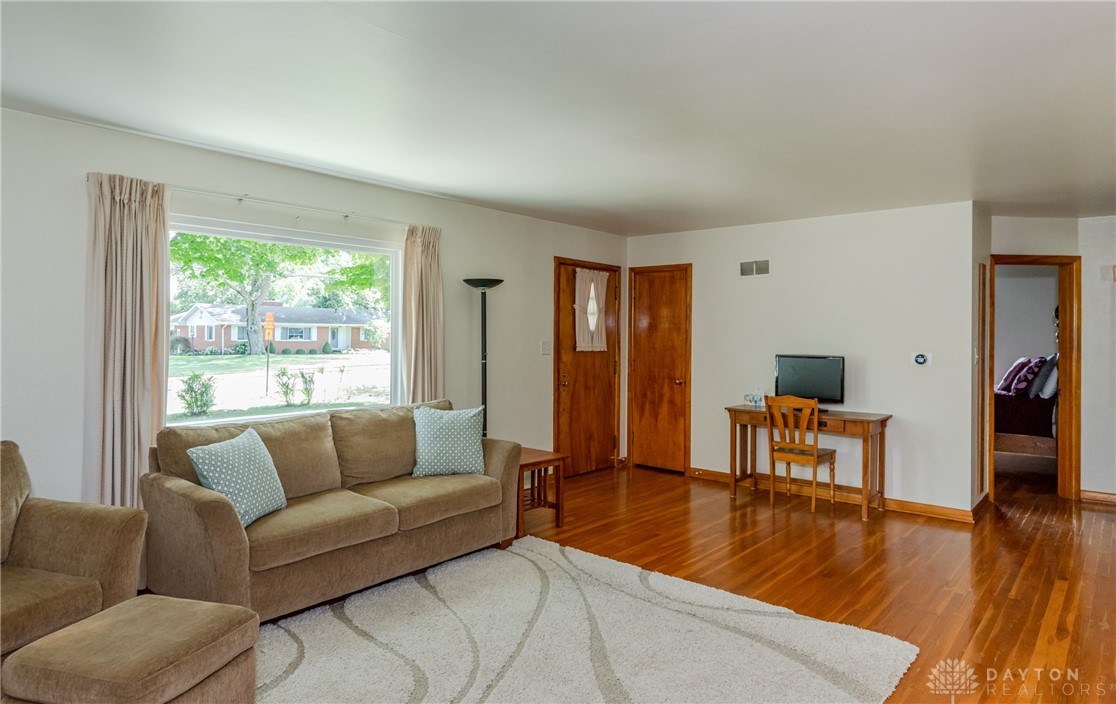 135 West Whipp Road Dayton, OH 45459 - Photo 8 of 67 Gallery Image 8