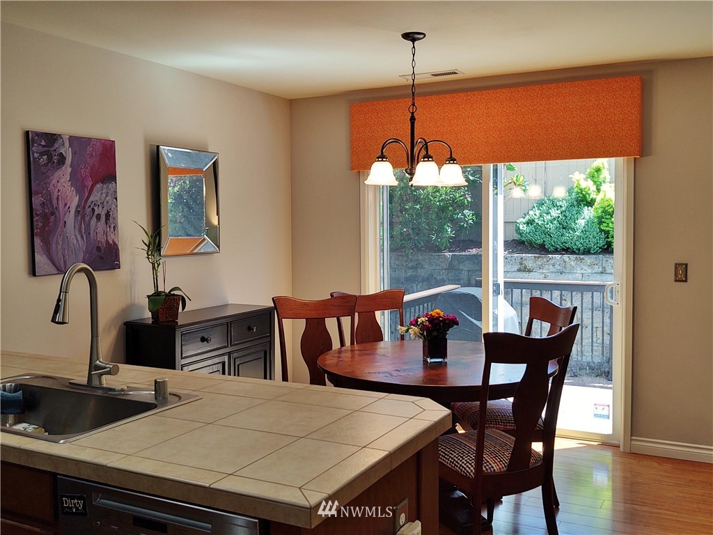 4214 167th Place Southeast Bothell, WA 98012 - Photo 12 of 40 Gallery Image 12