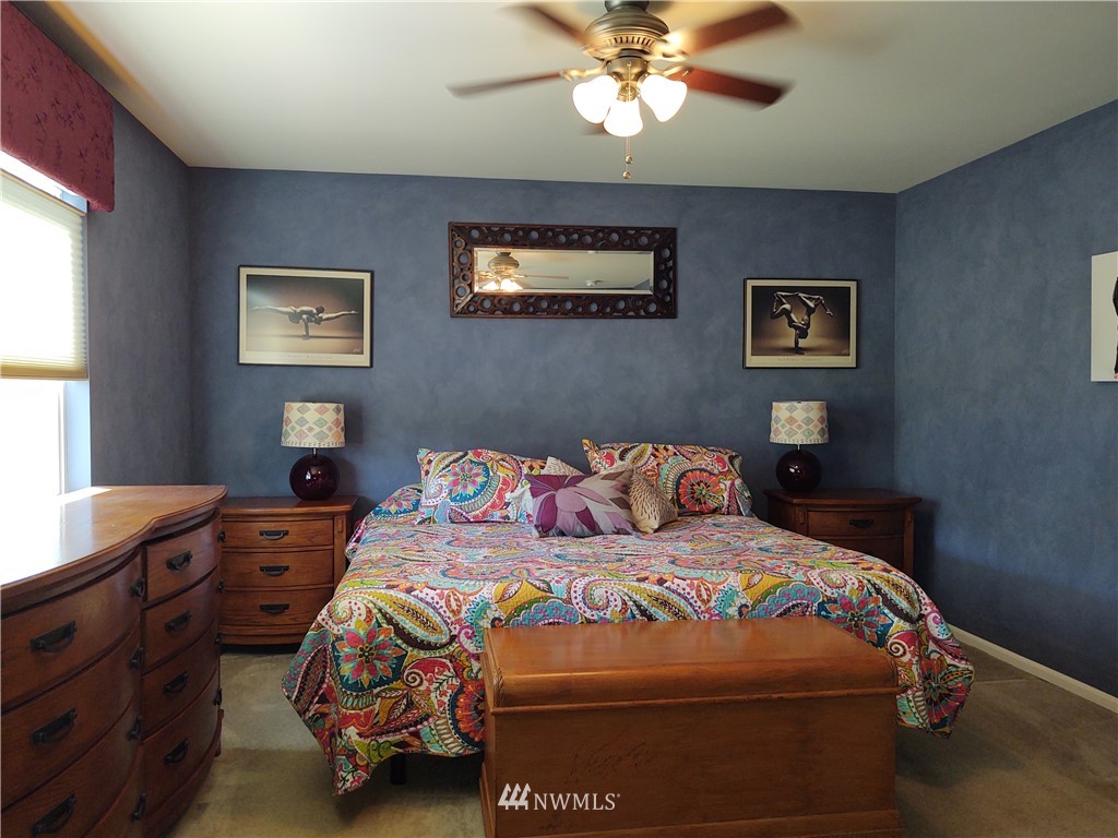 4214 167th Place Southeast Bothell, WA 98012 - Photo 17 of 40 Gallery Image 17