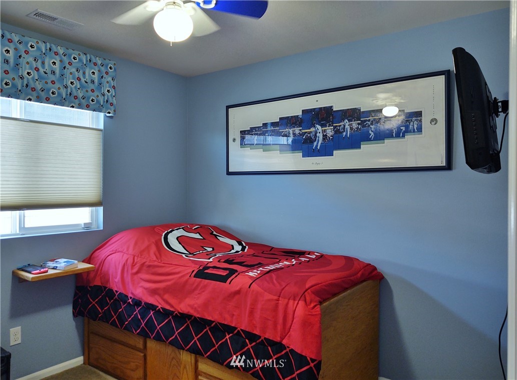 4214 167th Place Southeast Bothell, WA 98012 - Photo 29 of 40 Gallery Image 29