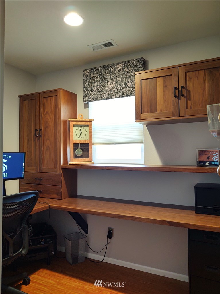 4214 167th Place Southeast Bothell, WA 98012 - Photo 31 of 40 Gallery Image 31