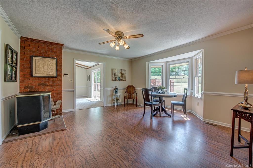 933 Oates Road Bessemer City, NC 28016 - Photo 7 of 22 Gallery Image 7