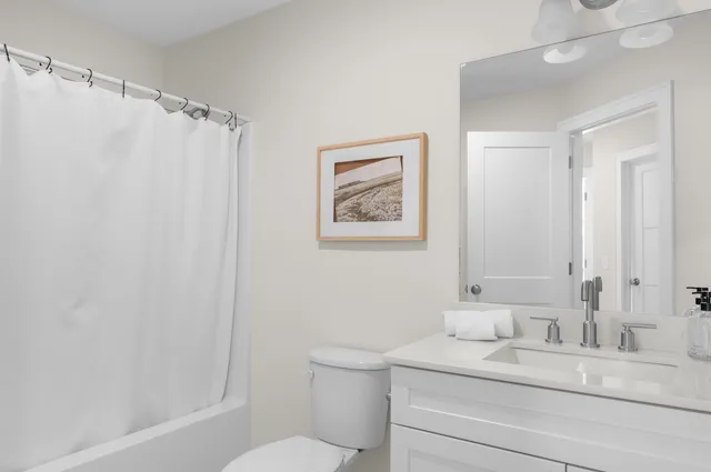 $424,000 | 13 Suffolk Drive, Unit 5, Concord, NH 03303