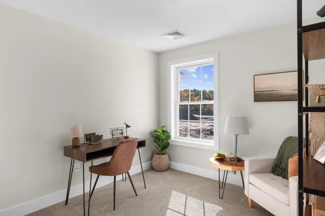 $424,000 | 13 Suffolk Drive, Unit 5, Concord, NH 03303