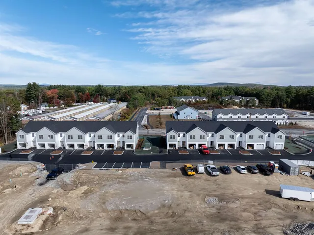 $424,000 | 13 Suffolk Drive, Unit 5, Concord, NH 03303