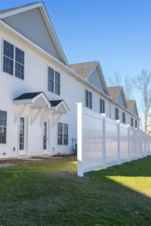 $424,000 | 13 Suffolk Drive, Unit 5, Concord, NH 03303