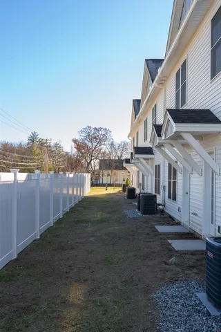 $424,000 | 13 Suffolk Drive, Unit 5, Concord, NH 03303