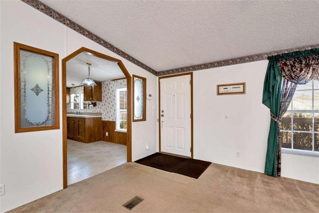 6392 Athens Highway Jefferson, GA 30549 - Photo 11 of 52